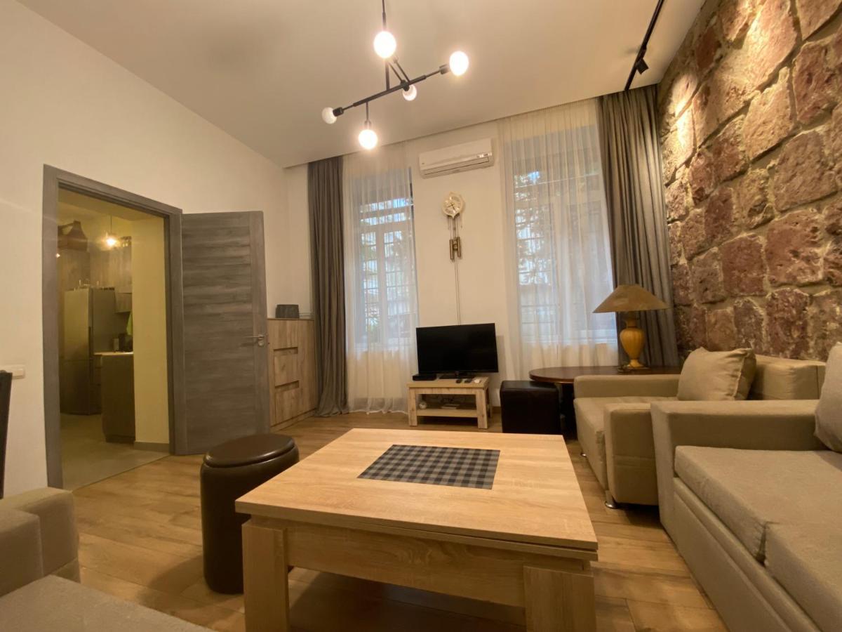 Nice Loft On Uznadze Street تبليسي المظهر الخارجي الصورة