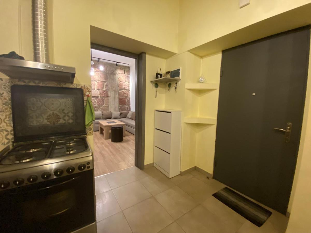 Nice Loft On Uznadze Street تبليسي المظهر الخارجي الصورة